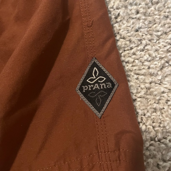 Men’s Prana Shorts - Picture 3 of 3